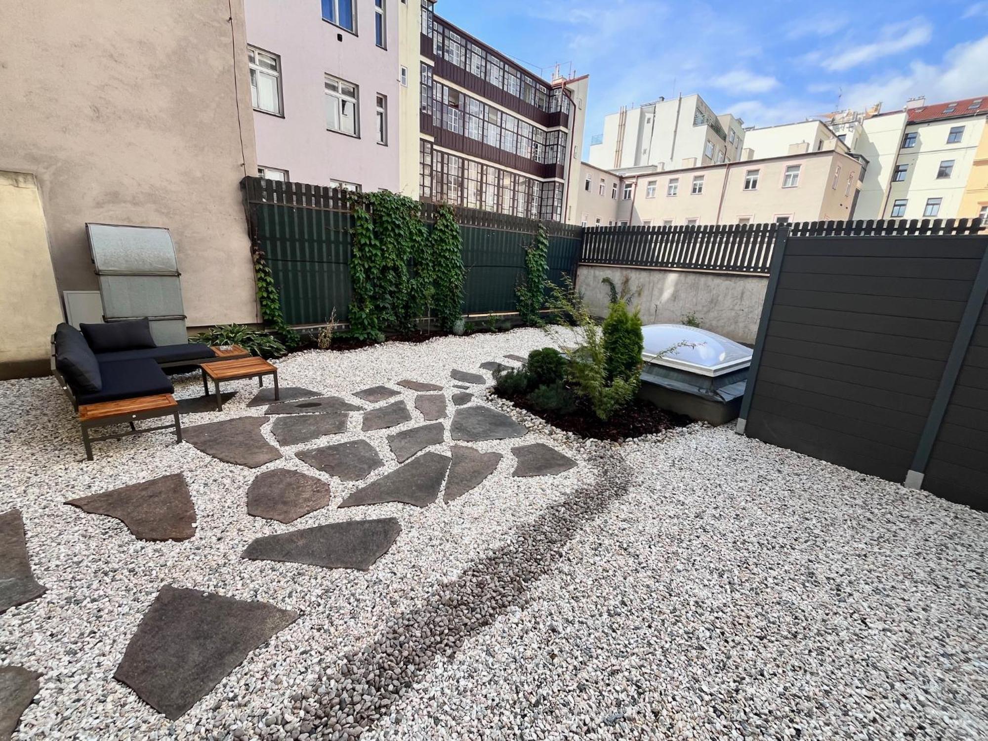 New City Centre Garden Apartment - Central Location Prague Exterior photo