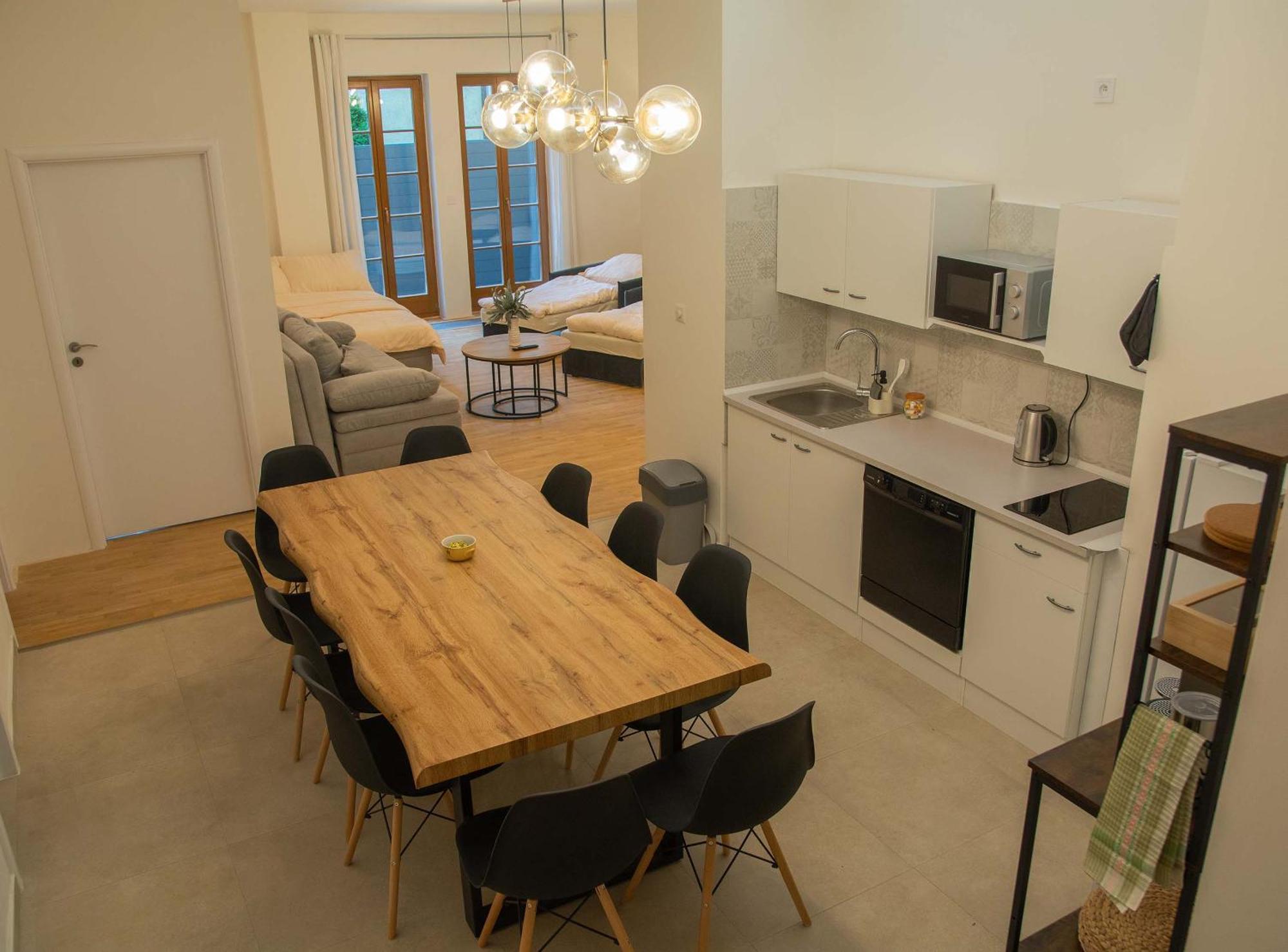 New City Centre Garden Apartment - Central Location Prague Exterior photo
